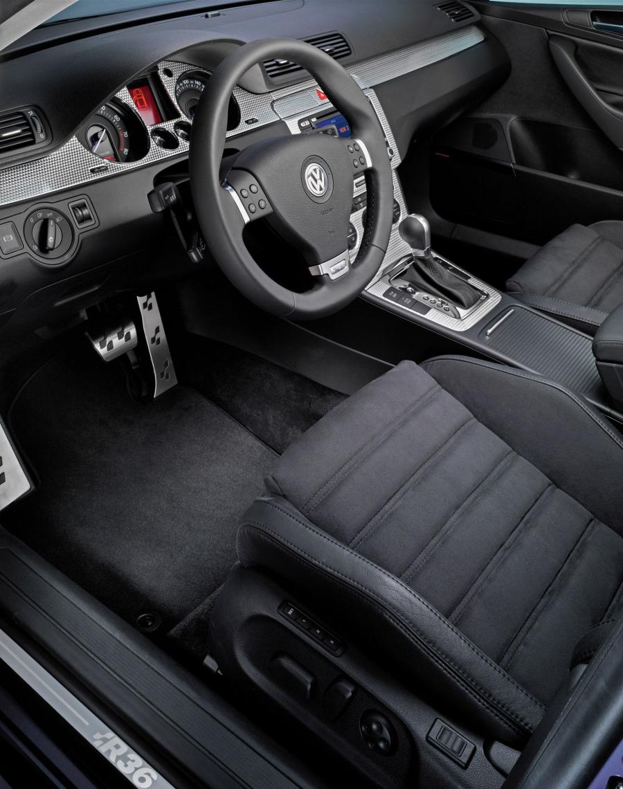  Volkswagen Passat R36 2007 года  (фото 4 из 11)